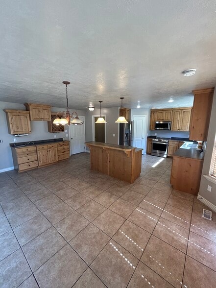 Building Photo - 5789 W Muirwood Dr