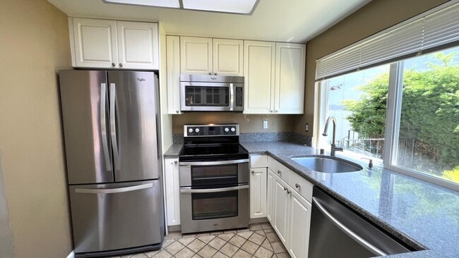 Building Photo - 10843 Northfield Square