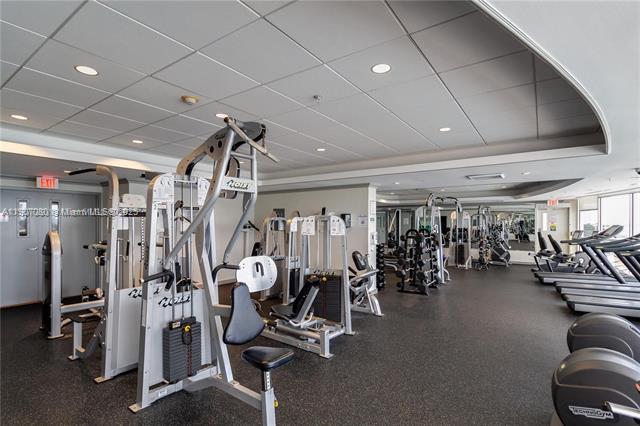 Building Photo - 1800 Sunset Harbour Dr