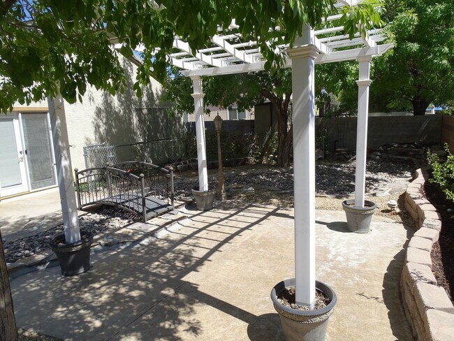 Building Photo - 3 Bedroom Single Story Northwest Vegas Home