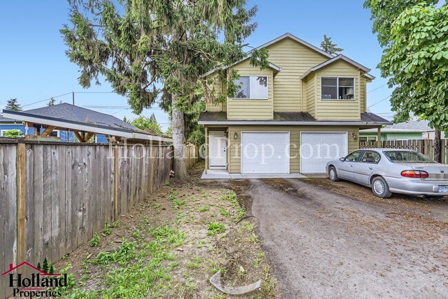 Building Photo - 6547 SE Woodstock Blvd