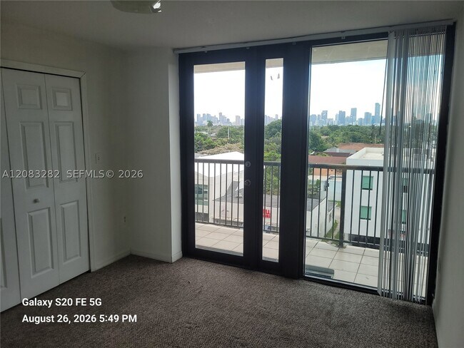 Building Photo - 1690 SW 27th Ave