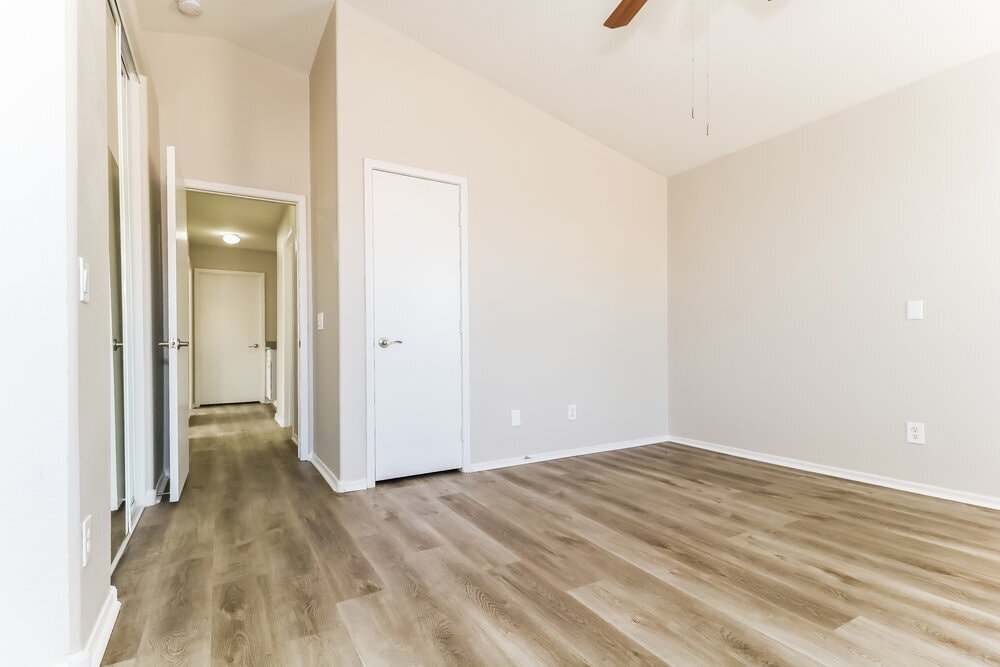 Building Photo - 16196 W Mesquite Dr