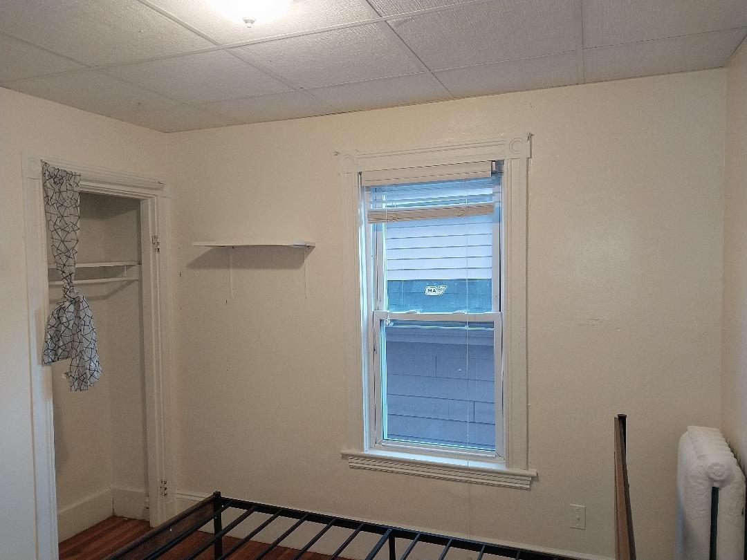 Building Photo - 1656 N Shore Rd