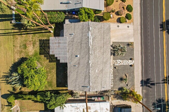 Building Photo - 77530 California Dr