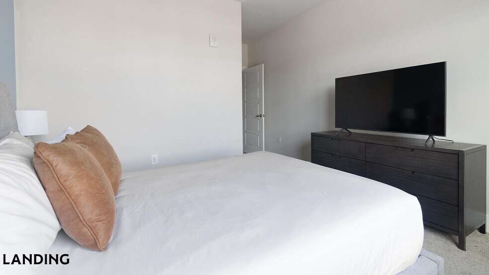 Building Photo - 65 Sentosa Dr