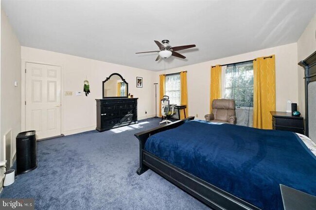 Building Photo - 253 Peoples Way