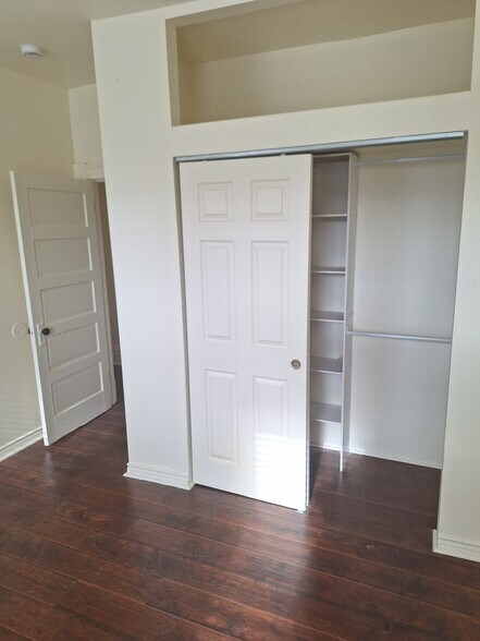 Building Photo - 4855 Northland Ave