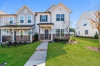 Building Photo - Newly Built 3-Bedroom Townhome with Spacio...