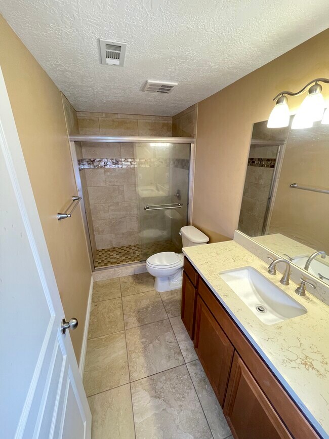Building Photo - 2936 Sefton Dr