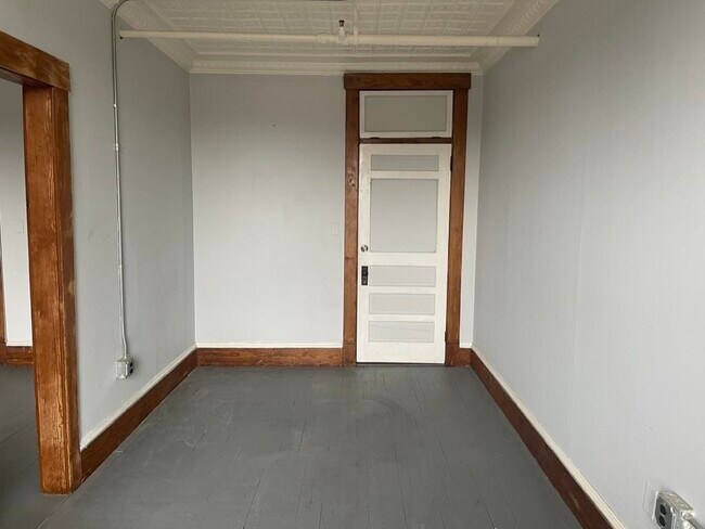 Building Photo - 41-43 Central St