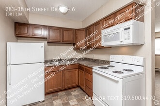 Building Photo - 283-38th Street Dr SE-6