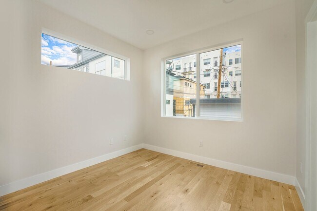Building Photo - Back Duplex in Denver's Jefferson Park Neighborhood