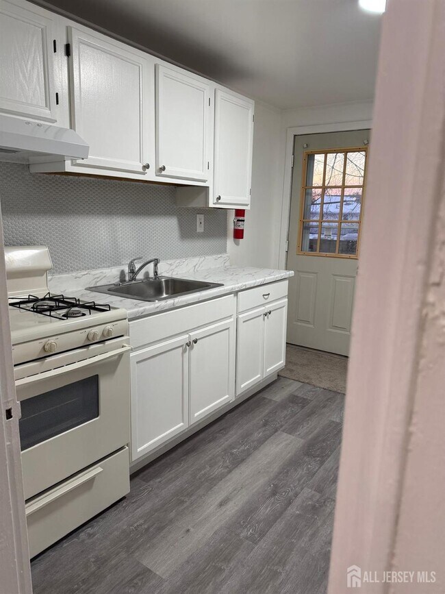 Building Photo - 37 Garfield Park