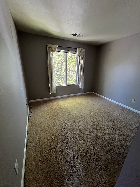 Building Photo - 831 Spring Mountain Ln
