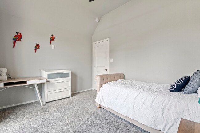 Building Photo - 23322 Amoroso St