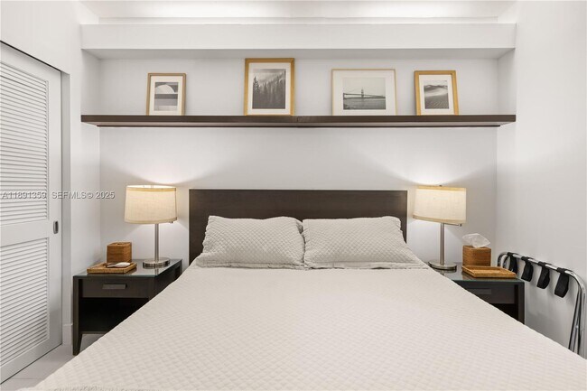 Building Photo - 101 Crandon Blvd