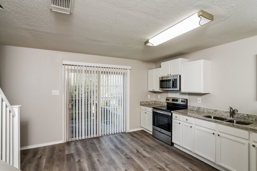 Building Photo - 13319 Partridge Hill