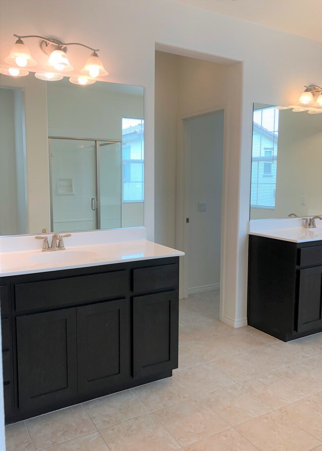 Building Photo - 2873 S Via Belamaria