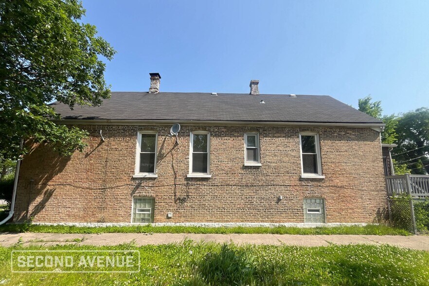 Building Photo - 9959 S Wallace St