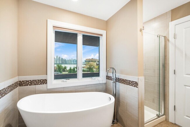 Building Photo - 14A Riverview Cir