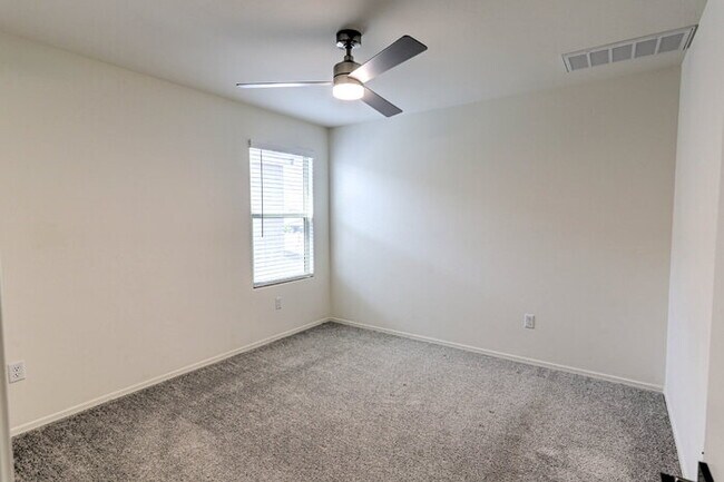 Building Photo - $750.00 MOVE-IN CREDIT TOWARDS FIRST MONTH RENT!!!!! Rancho Sahuarita