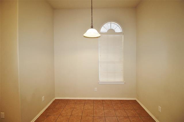 Building Photo - 314 Cascade Dr