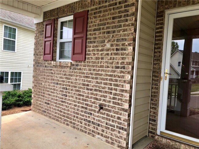 Building Photo - 260 Fox Creek Blvd