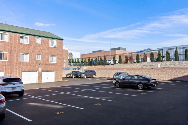 Building Photo - 430 Ridge Rd