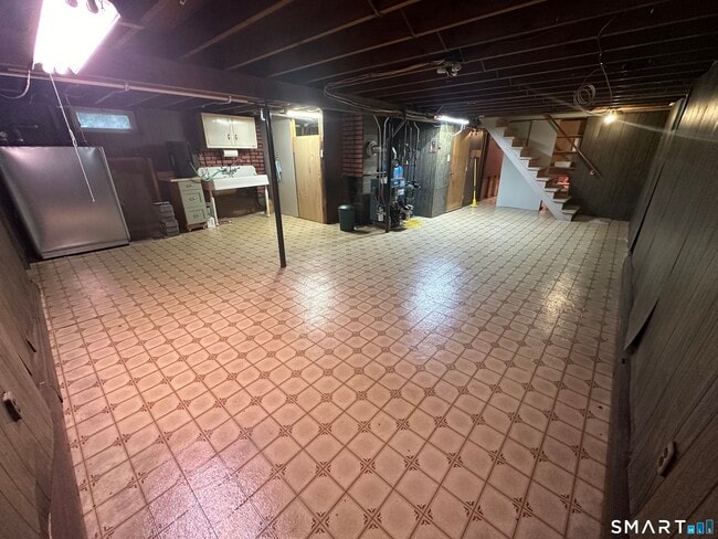 Building Photo - 18 Manchester Ave