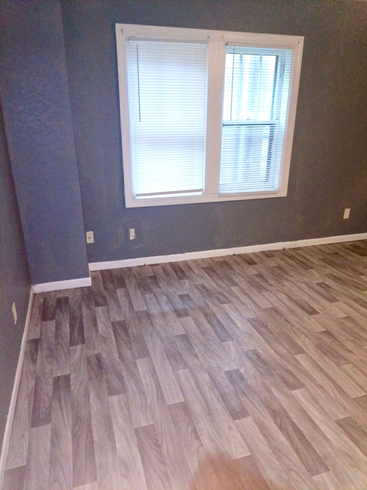 Building Photo - 706 W Prairie Ave