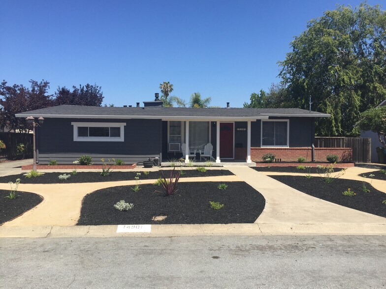 Building Photo - 14901 Nelson Way
