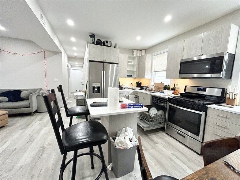 Building Photo - 5 Saint Margaret St