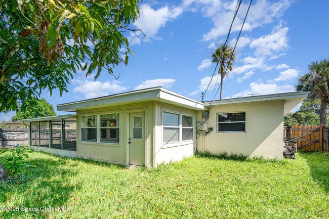 Building Photo - 2677 Sarno Rd