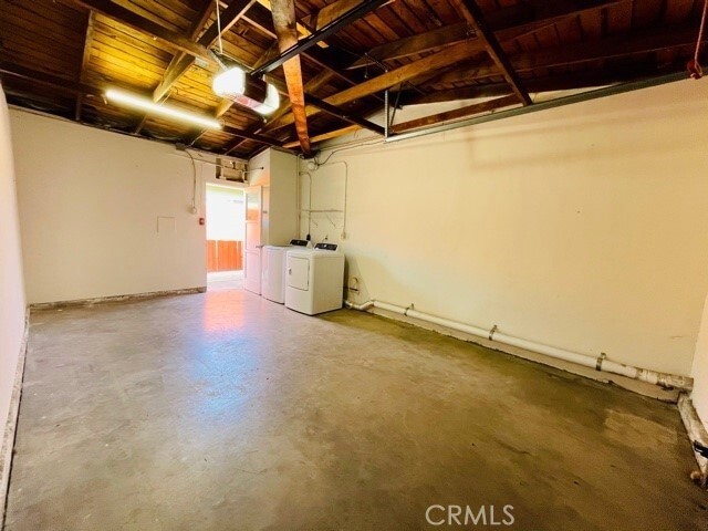 Building Photo - 2536 Orange Ave