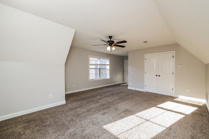 Building Photo - 5279 Conifer View Ln