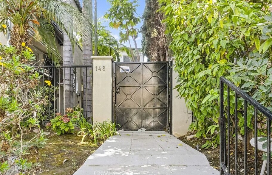 Building Photo - 148 S Maple Dr