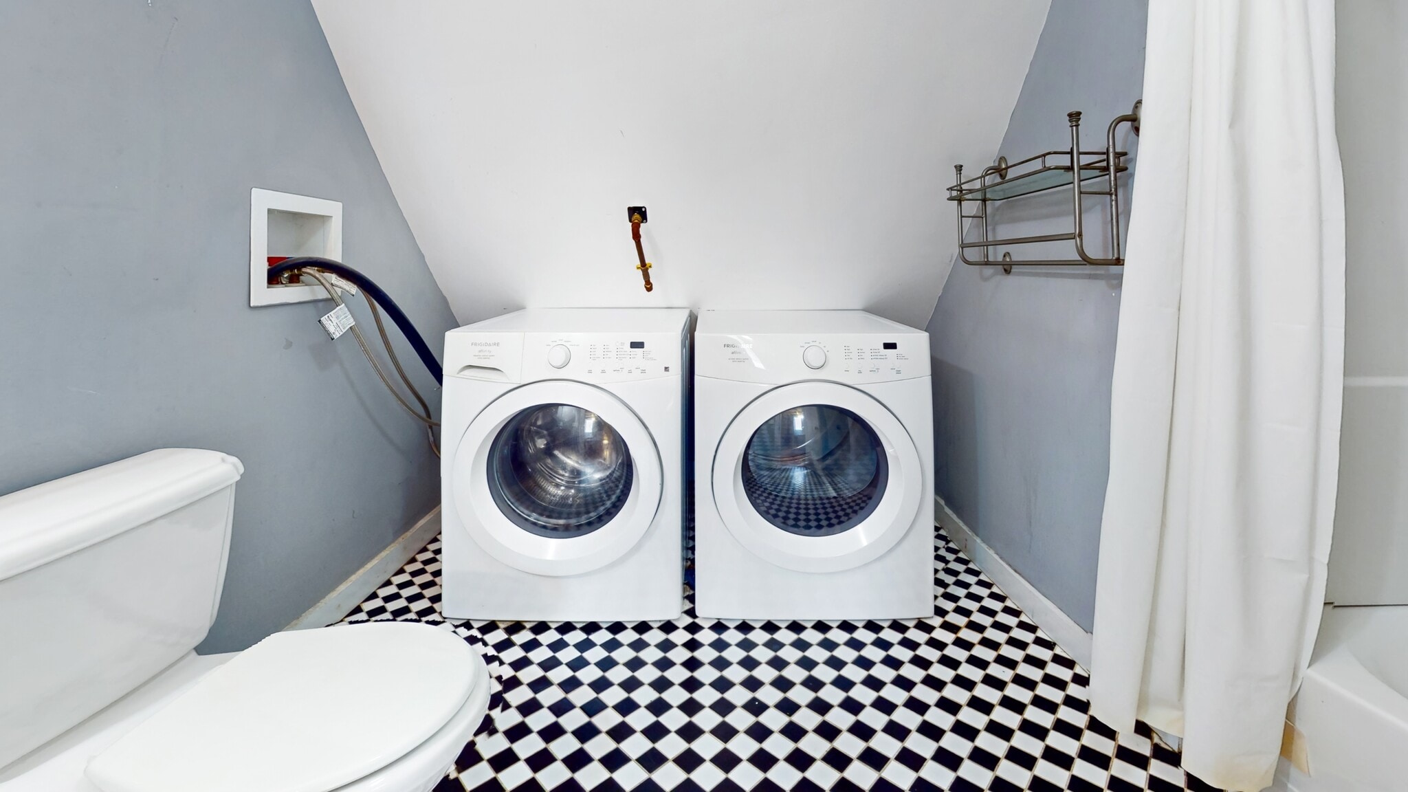 Building Photo - 126 Calumet St