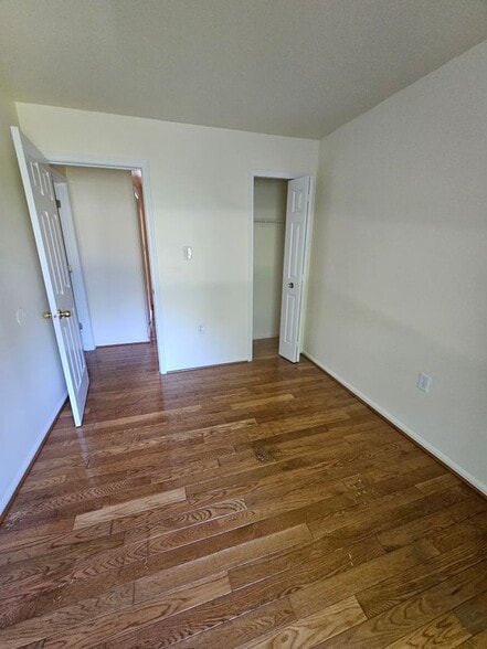 Building Photo - 3846 Gateway Terrace