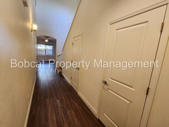 Building Photo - 1234 Saltern Dr