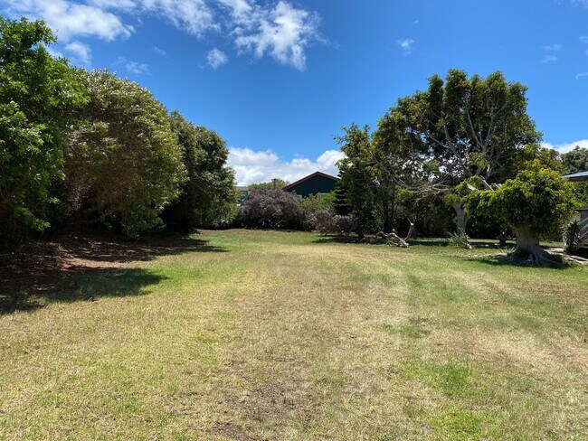 Building Photo - Charming 2-Bedroom Home in Prime Waimea Location