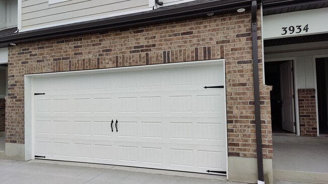 Primary Photo - Brand New 3 Bed/2.5 Bath Townhome in West ...