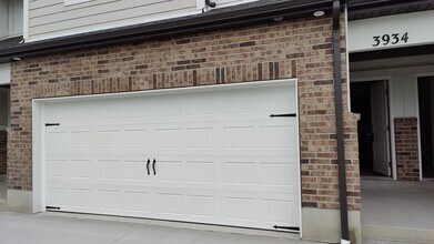 Building Photo - Brand New 3 Bed/2.5 Bath Townhome in West ...