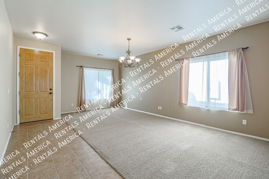 Building Photo - 28683 N Sedona Pl