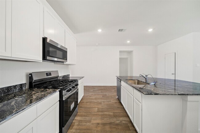 Building Photo - 6019 Jasper Hl Dr