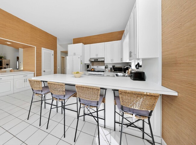 Building Photo - 150 Talmage Farm Ln