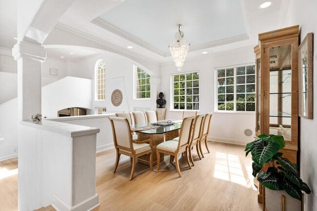 Building Photo - 1 Overlook Pl