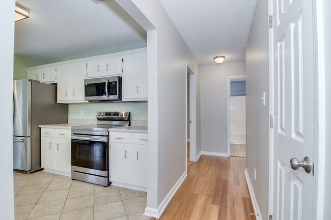 Building Photo - 529 St Julian Pl