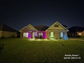 Building Photo - 25429 Spindle Ln