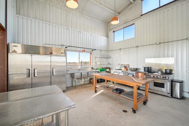 Building Photo - 2200 TX-21